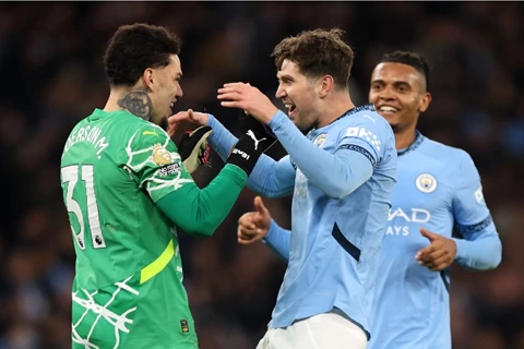 مان سيتي ضد تشيلسي.. أسيست إيدرسون يدخل تاريخ الدوري الإنجليزي (فيديو)